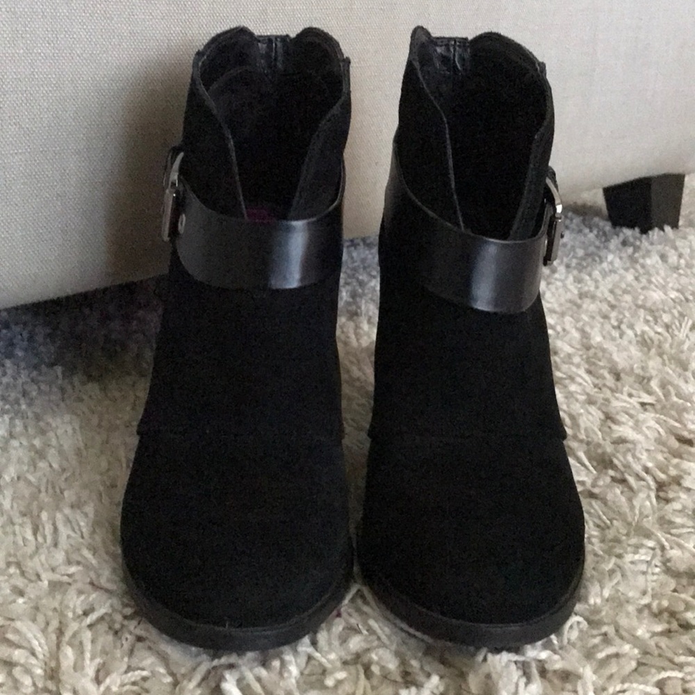 Jessica Simpson black suede booties w/ side belt